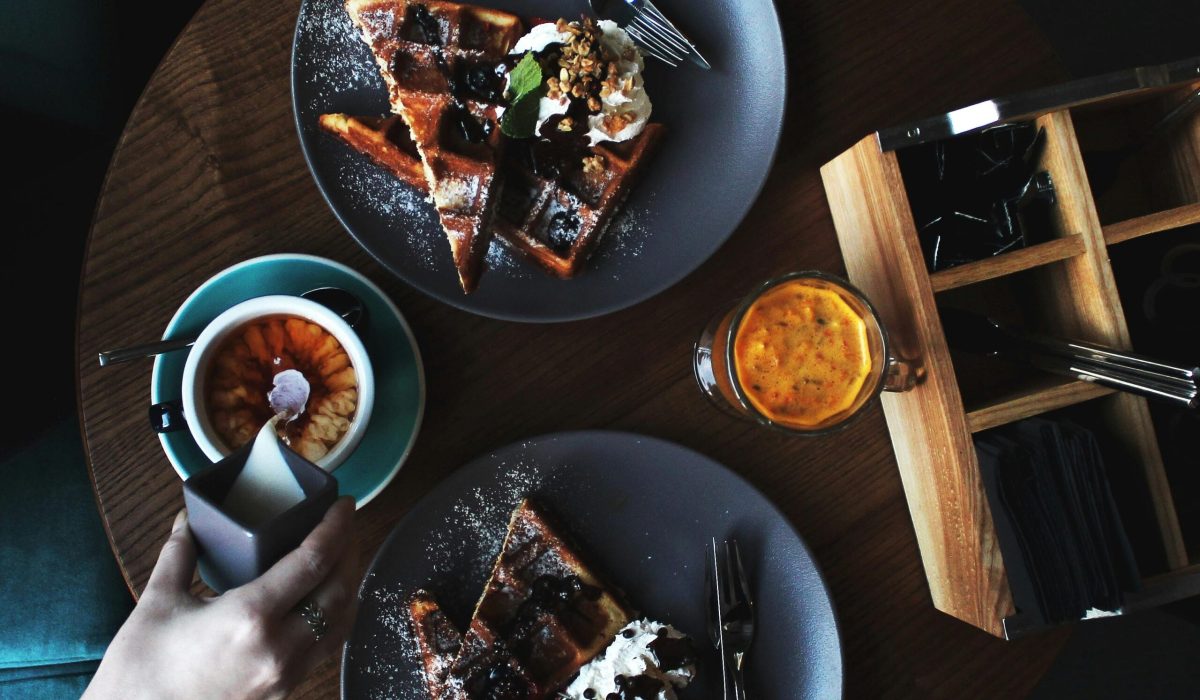 pexels-viktoria-alipatova-1083711-2074108