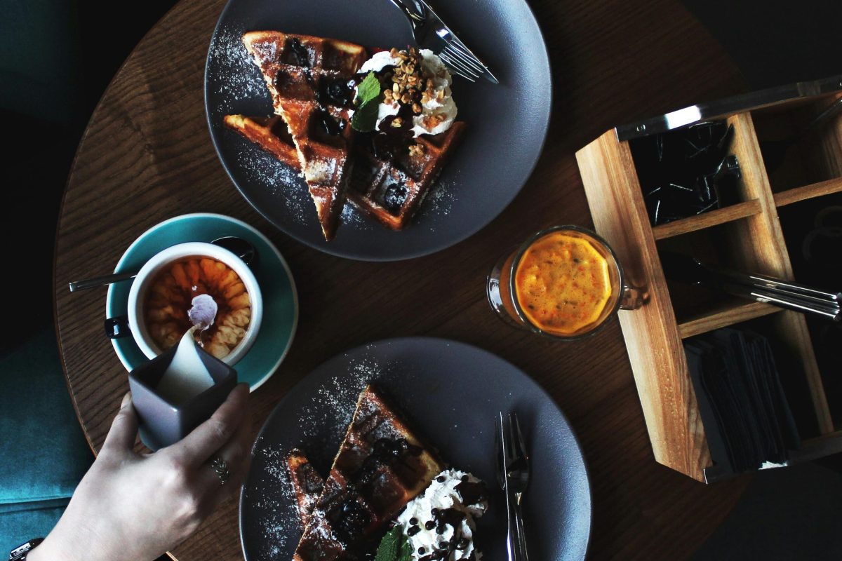 pexels-viktoria-alipatova-1083711-2074108