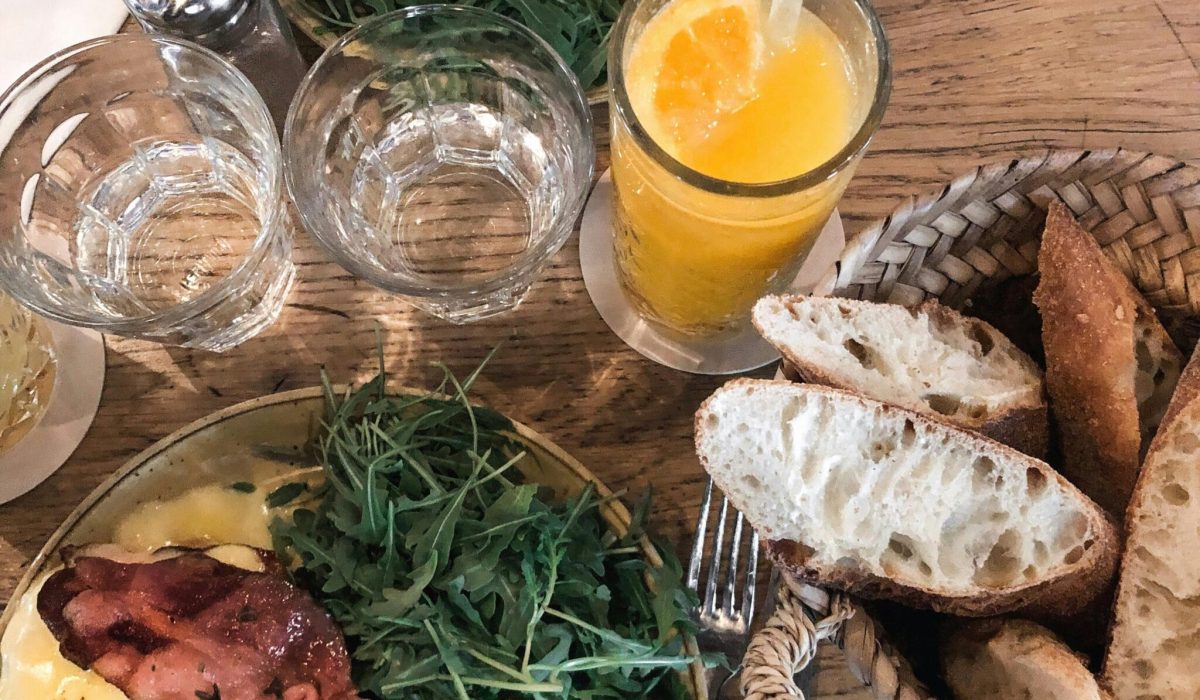 pexels-vince-2272037